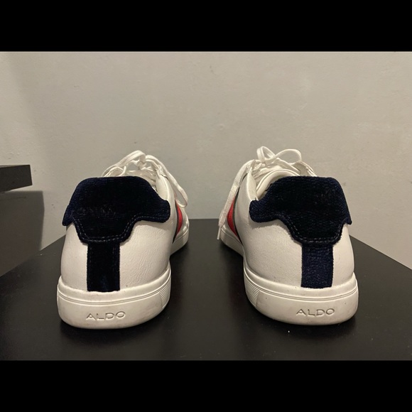 Casual Aldo hencho sneakers - Picture 3 of 4